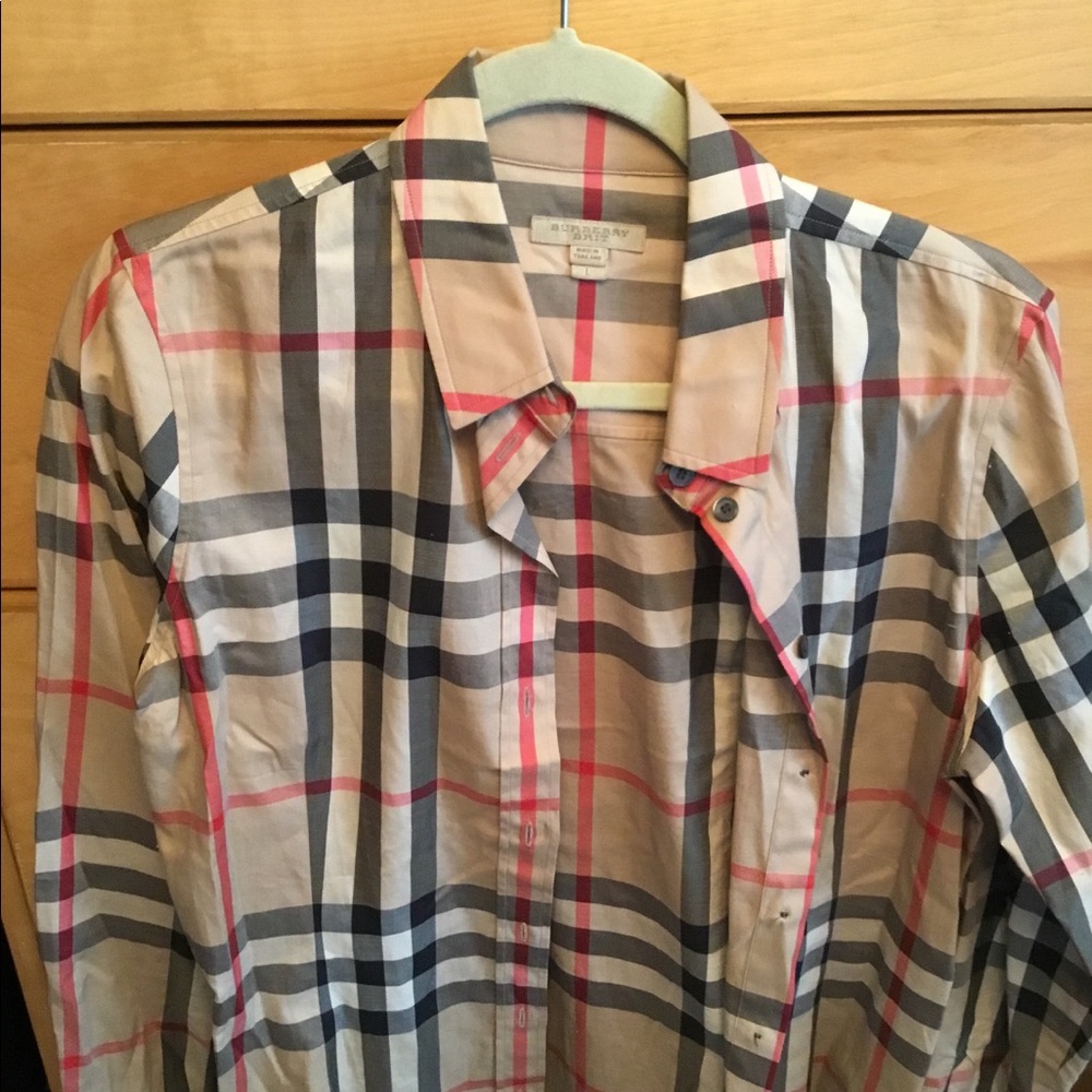 Burberry classic women’s nova check blouse